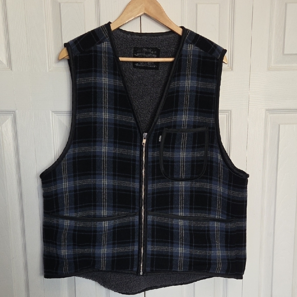 Levi's Men's Blue Plaid Zip Vest